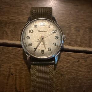 vintage bulova mens watch